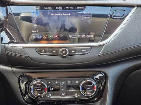 Used 2021 Buick Encore GX Select w/ Advanced Technology Package FWD image 11