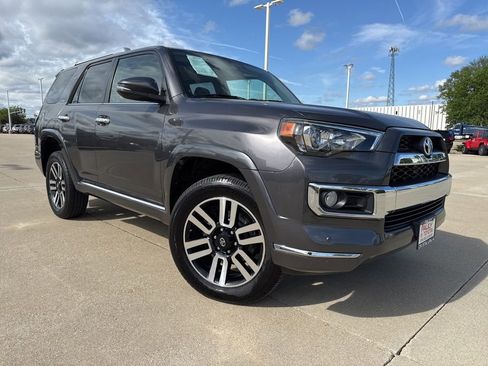 Used 2014 Toyota 4Runner Limited AWD/4WD image 2