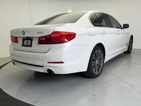 Used 2020 BMW 530i w/ Premium Package image 3