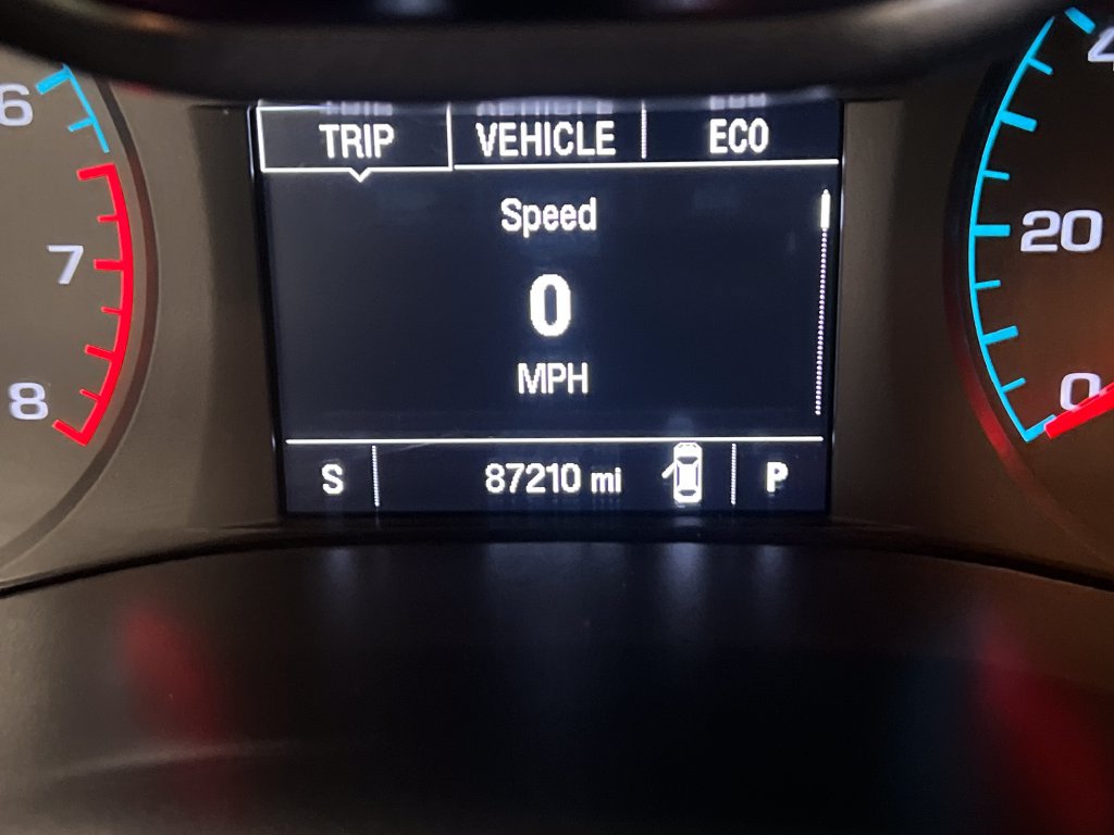 Used 2015 Chevrolet Colorado Z71 w/ LPO, Gearon Divider Package AWD/4WD image 26