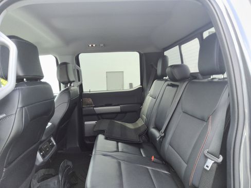 Used 2024 Ford F350 Lariat w/ Black Appearance Package image 17