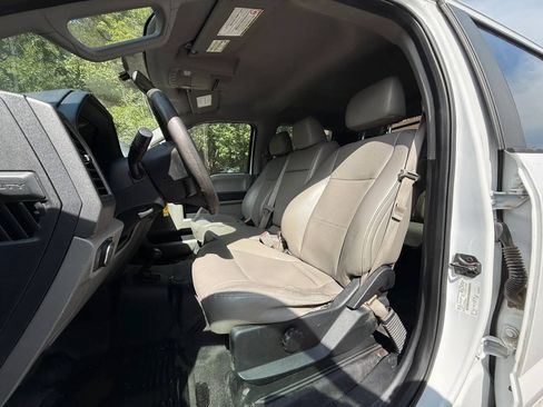 Used 2017 Ford F350 XL w/ Power Equipment Group AWD/4WD image 9