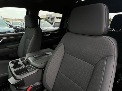 New 2026 GMC Sierra 1500 Elevation image 19