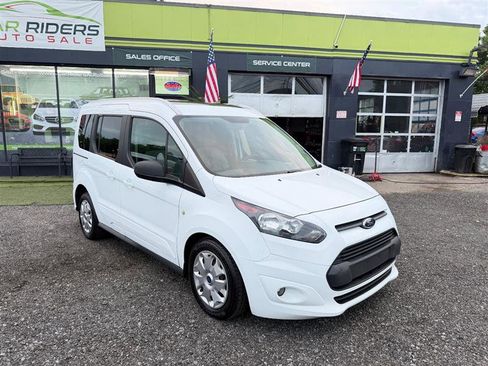 Used 2015 Ford Transit Connect XLT FWD image 3