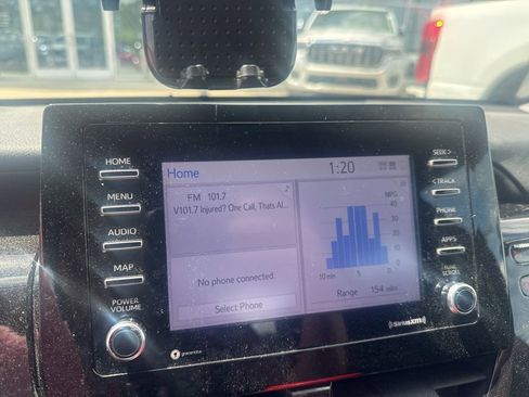 Used 2022 Toyota Camry LE image 7