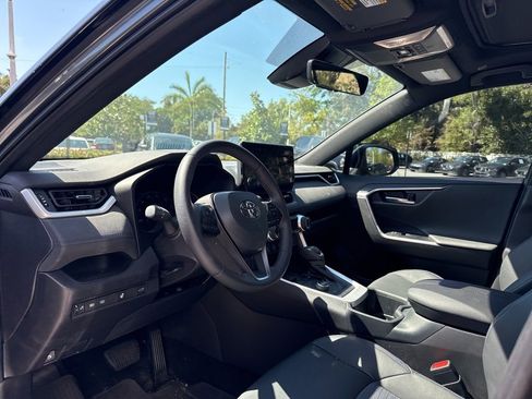 Used 2025 Toyota RAV4 XSE w/ Weather Package image 16