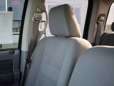 Used 2006 Dodge Ram 1500 Truck SLT image 36