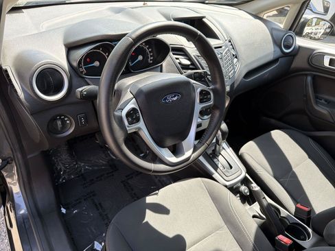 Used 2016 Ford Fiesta SE FWD image 9