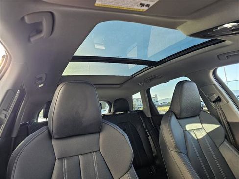 New 2025 Audi Q6 e-tron Premium Plus image 3