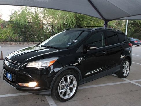 Used 2014 Ford Escape Titanium w/ Equipment Group 401A AWD/4WD image 1