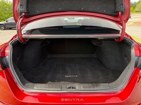 Used 2022 Nissan Sentra SR image 29