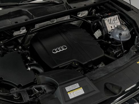 Used 2023 Audi Q5 2.0T Prestige w/ Prestige Package AWD/4WD image 6