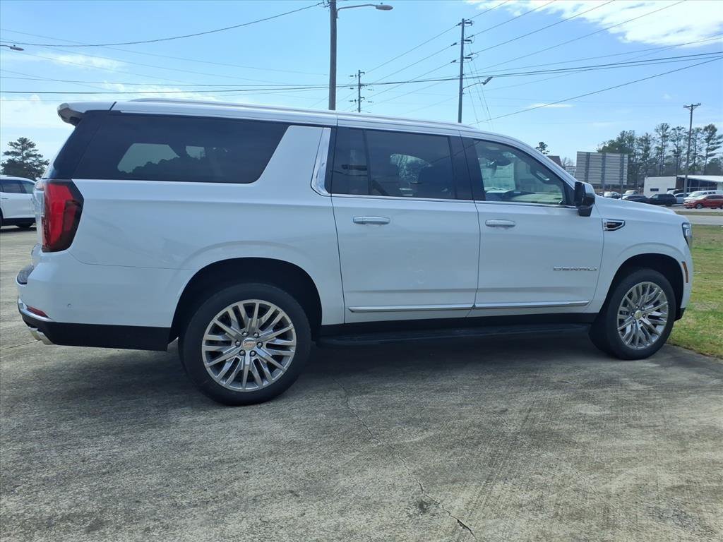 New 2026 GMC Yukon XL Denali AWD/4WD image 8