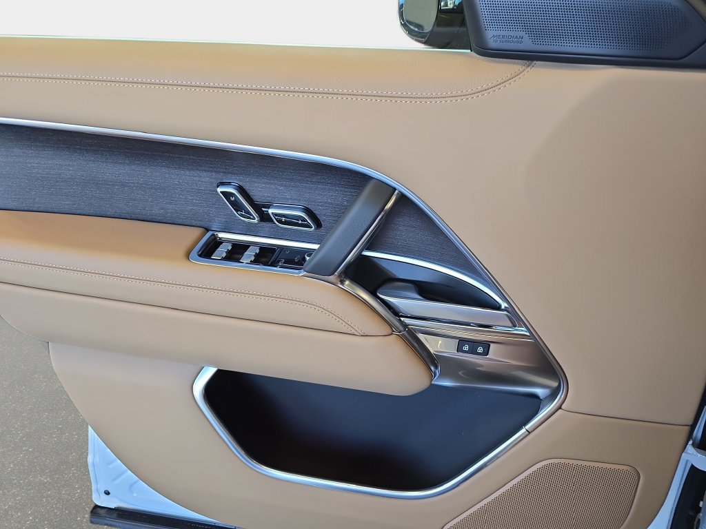 New 2026 Land Rover Range Rover SE AWD/4WD image 19