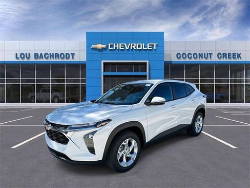 New 2026 Chevrolet Trax LS w/ LS Convenience Package image 4