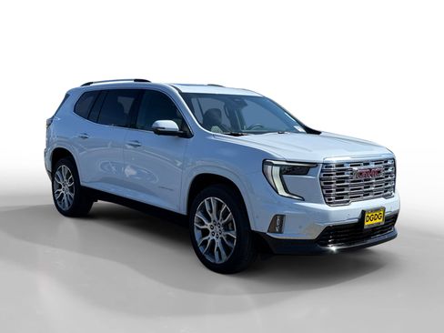 New 2026 GMC Acadia Denali w/ Super Cruise Package image 7