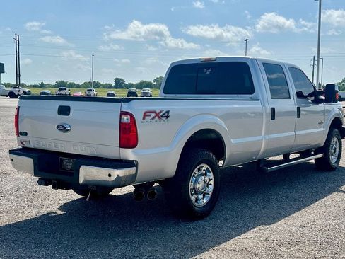 Used 2014 Ford F250 XLT w/ XLT Premium Package AWD/4WD image 8
