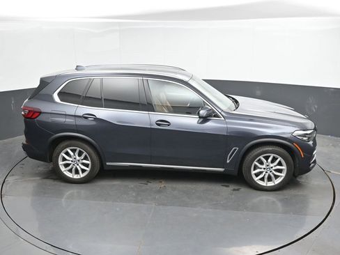 Used 2020 BMW X5 xDrive40i w/ Convenience Package AWD/4WD image 36