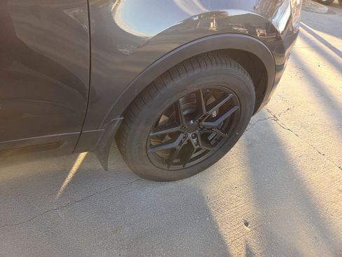 Used 2018 Ford Explorer Sport w/ Equipment Group 401A image 12