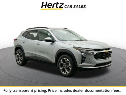 Used 2025 Chevrolet Trax LT