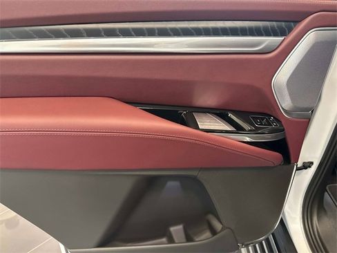 New 2026 Cadillac Escalade Luxury w/ LPO, Radiant Package image 11