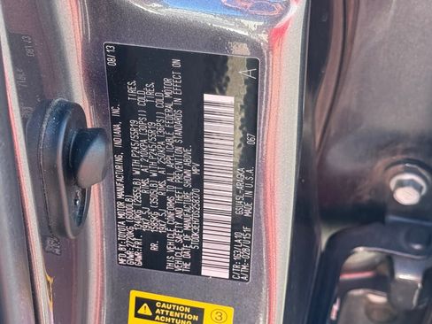 Used 2013 Toyota Highlander Limited image 34