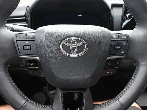 Used 2025 Toyota Camry XLE w/ Premium Package FWD image 35