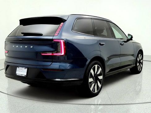 Used 2025 Volvo EX90 Ultra AWD/4WD image 5