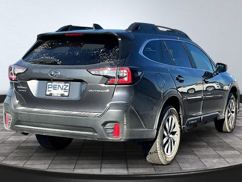 Used 2020 Subaru Outback Premium AWD/4WD image 6