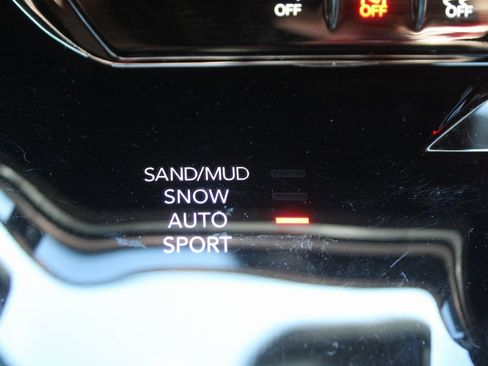 Used 2022 Jeep Wagoneer Series II image 38