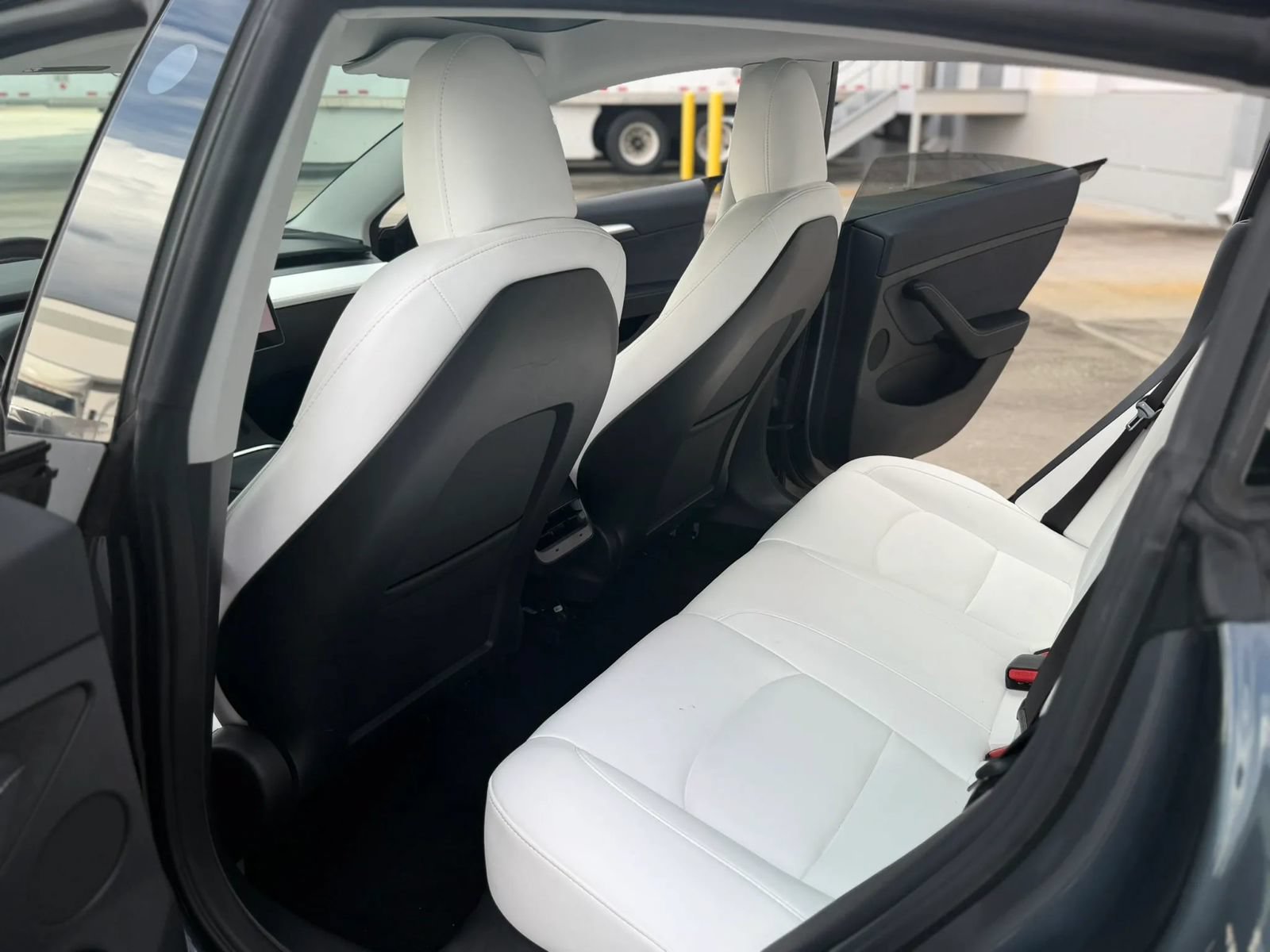 Used 2023 Tesla Model 3 Standard Range RWD image 19