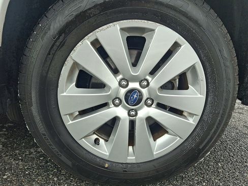 Used 2019 Subaru Outback 2.5i Premium image 8