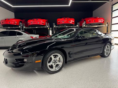 Used 1999 Pontiac Firebird Formula RWD image 7