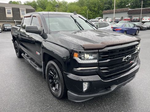 Used 2017 Chevrolet Silverado 1500 LTZ Z71 w/ LTZ Plus Package AWD/4WD image 3