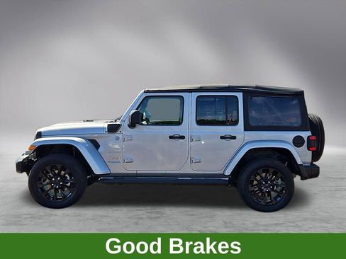Used 2022 Jeep Wrangler Unlimited Sahara w/ Cold Weather Group image 4
