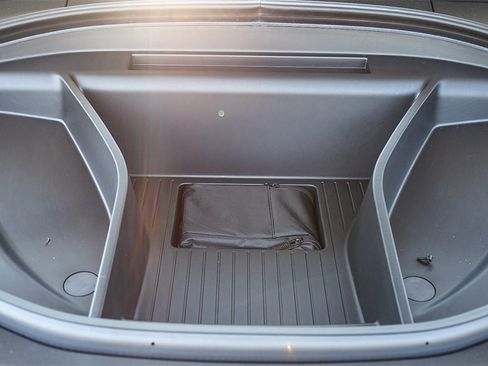 New 2025 Volvo EX90 Ultra image 13