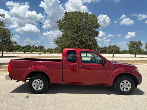 Used 2014 Nissan Frontier S RWD image 52