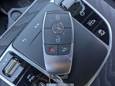 Used 2022 Mercedes-Benz GLC 300 image 29