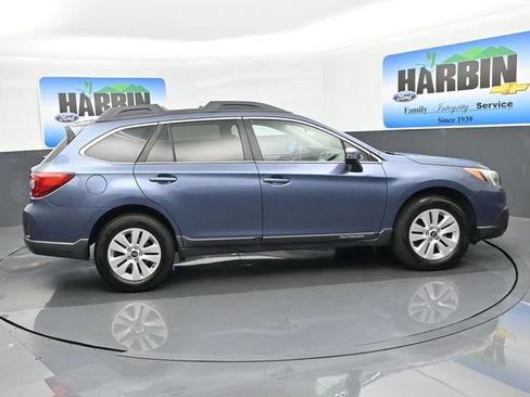 Used 2016 Subaru Outback 2.5i Premium AWD/4WD image 6