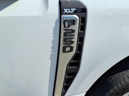 Used 2024 Ford F250 XLT image 10