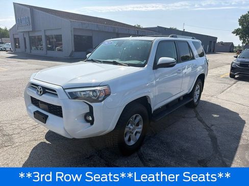 Used 2023 Toyota 4Runner SR5 Premium w/ Moonroof Package AWD/4WD image 4