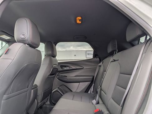 Used 2023 Chevrolet TrailBlazer RS w/ Convenience Package AWD/4WD image 10