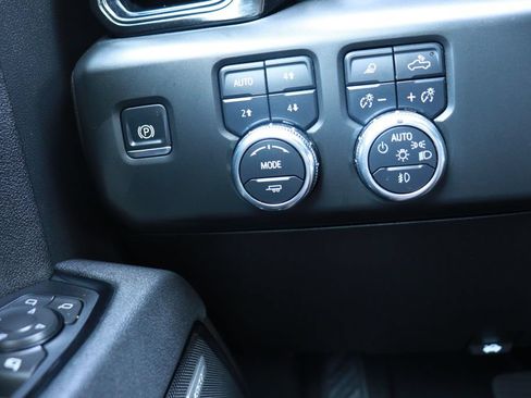 Used 2025 GMC Sierra 1500 AT4 AWD/4WD image 25