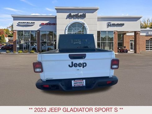 Certified 2023 Jeep Gladiator Sport image 6