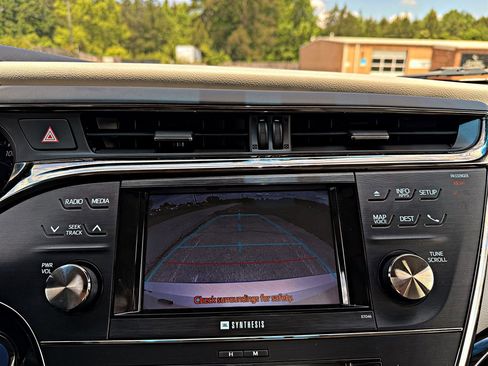 Used 2013 Toyota Avalon Limited FWD image 15
