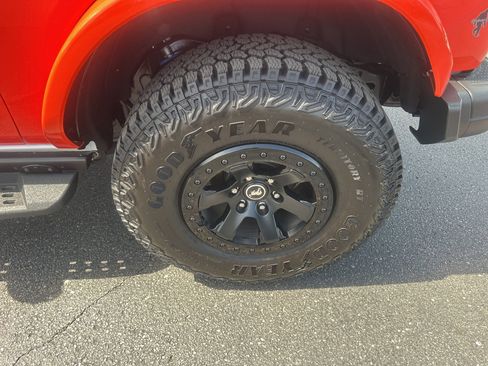 Used 2025 Ford Bronco Stroppe Edition AWD/4WD image 13