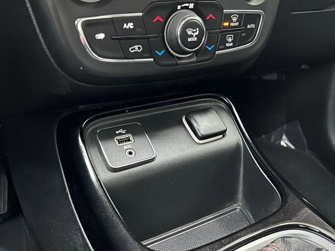 Used 2018 Jeep Compass Limited w/ Safe & Security Group image 49