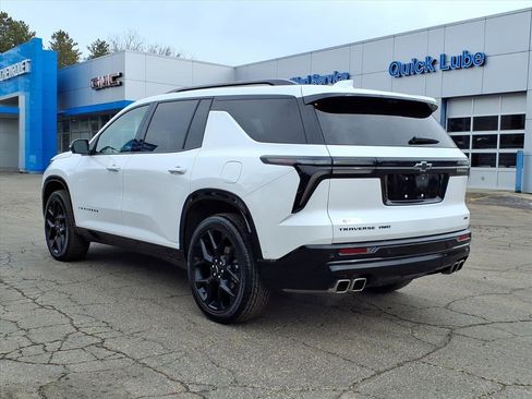 Used 2024 Chevrolet Traverse RS w/ LPO, Floor Liner Package image 18