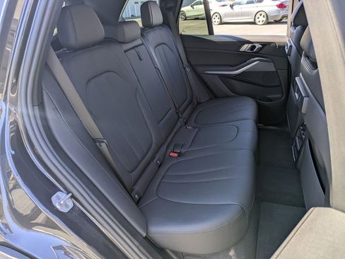 Used 2022 BMW X5 xDrive45e image 24
