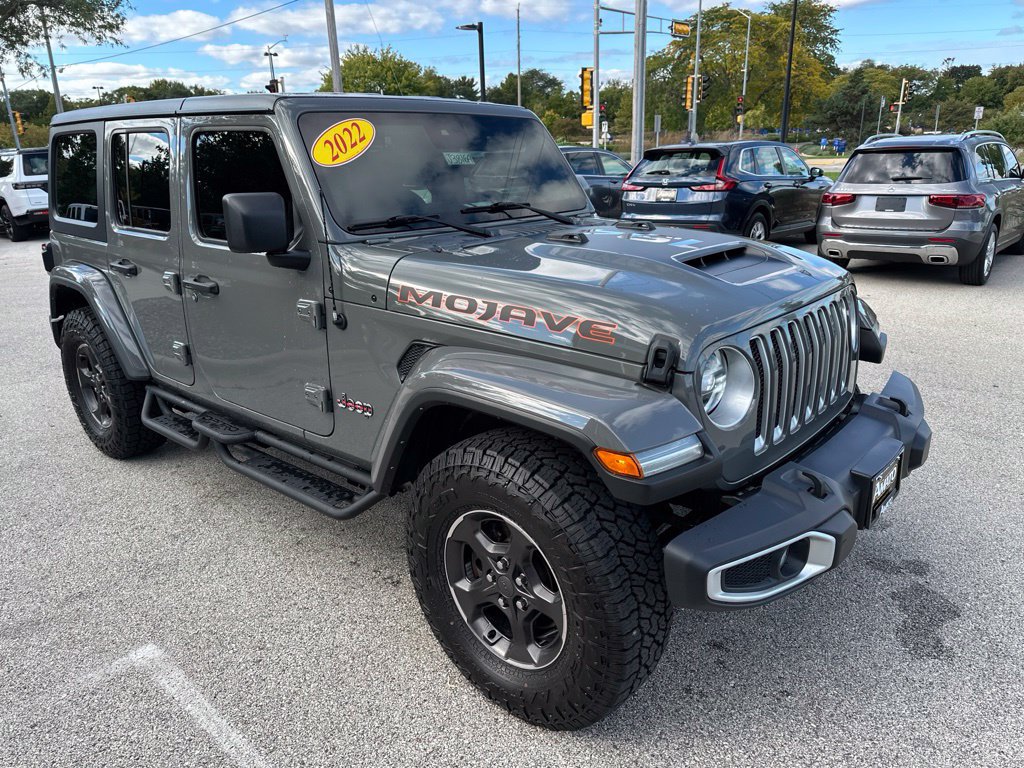 Used 2022 Jeep Wrangler Unlimited Sahara w/ LED Lighting Group AWD/4WD image 7
